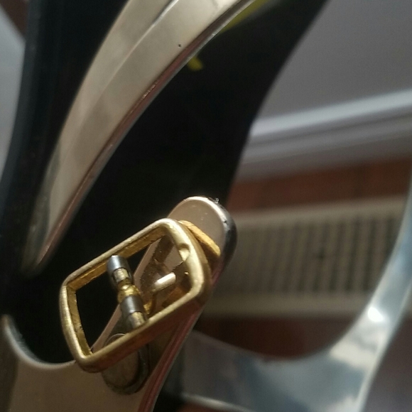 Gold strap sandals - Picture 4 of 7